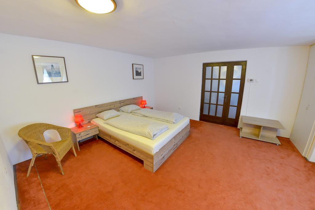 Apartment Gabriel Sibiu Buitenkant foto